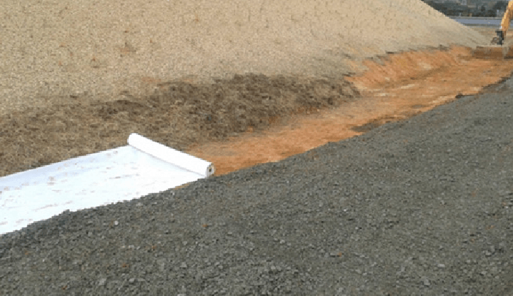 Stabilisation via a combination of chip mulch, geotextile and aggregate (Source: SouthernSkies).